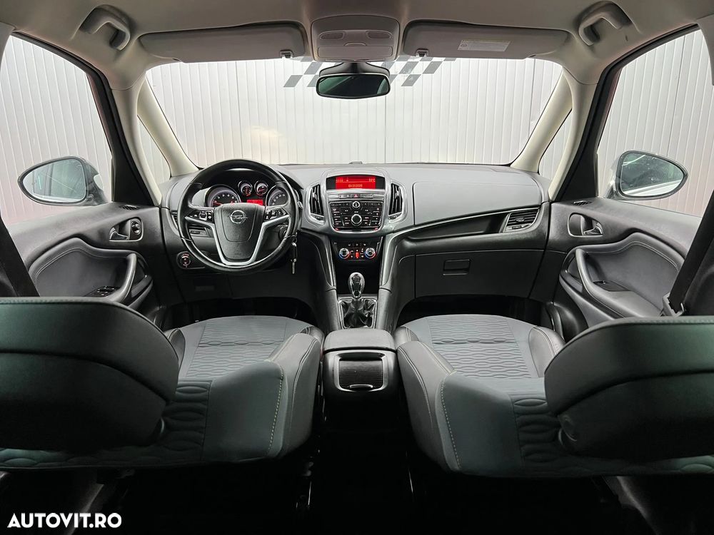 Opel Zafira - 4