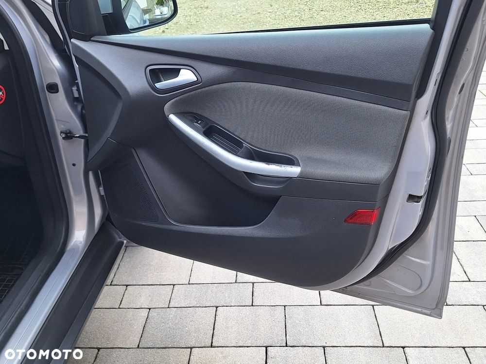 Ford Focus 1.6 TDCi ECOnetic 99g Start-Stopp-System Trend - 31