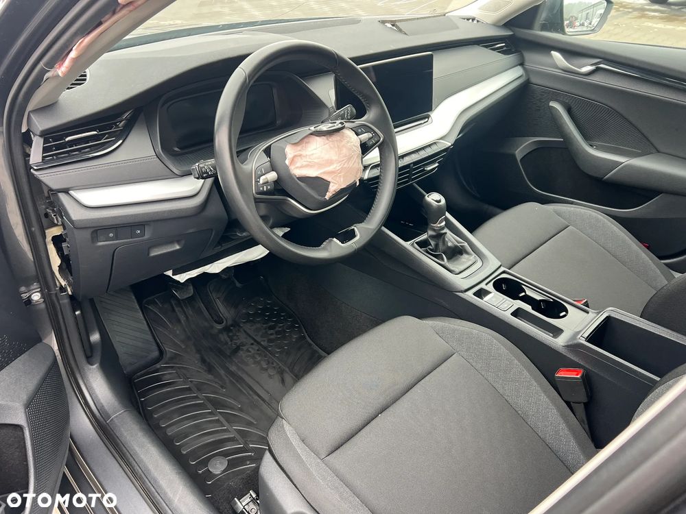 Skoda Octavia 1.5 TSI Selection - 8