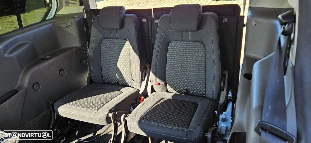 Ford Transit Connect - 21