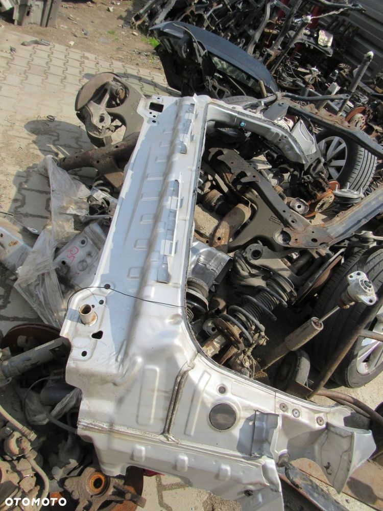 Hyundai ix35 2014 tylni pas - 1