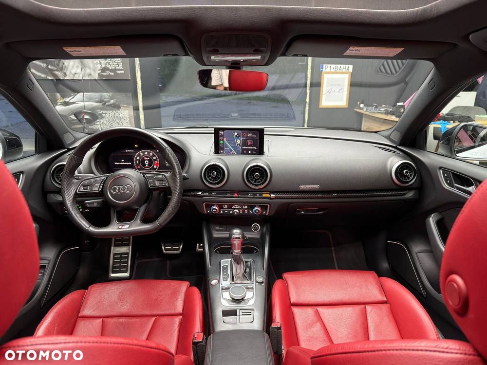 Audi S3 S tronic - 16