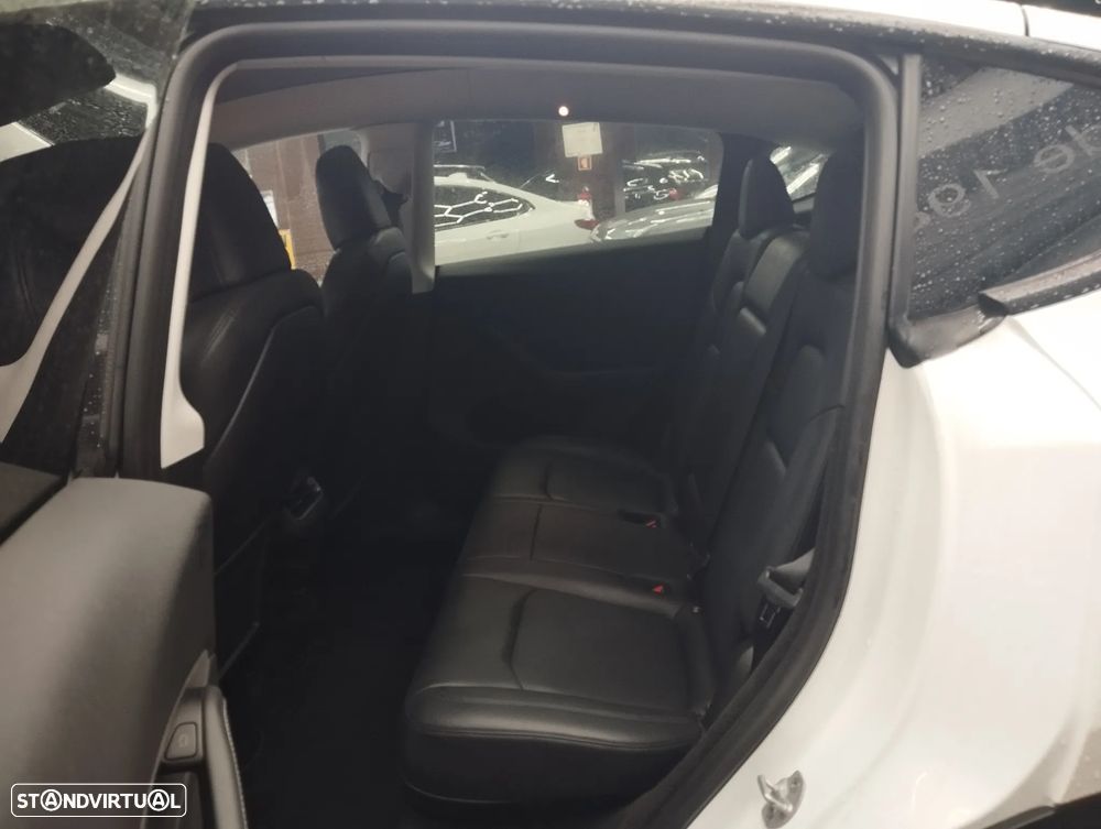 Tesla Model Y Long Range Tração Integral - 16