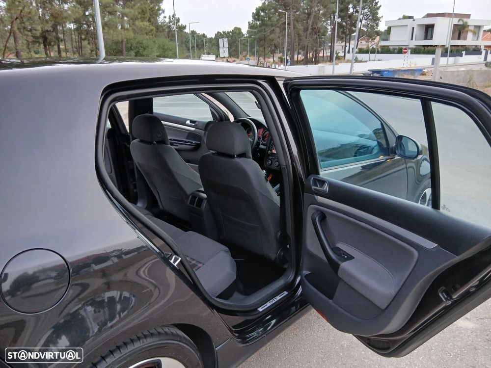 VW Golf 2.0 GTI - 10