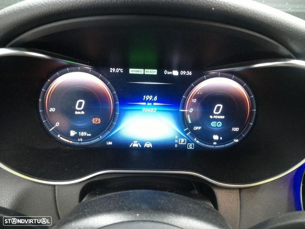 Mercedes-Benz C 300 de AMG Line - 4