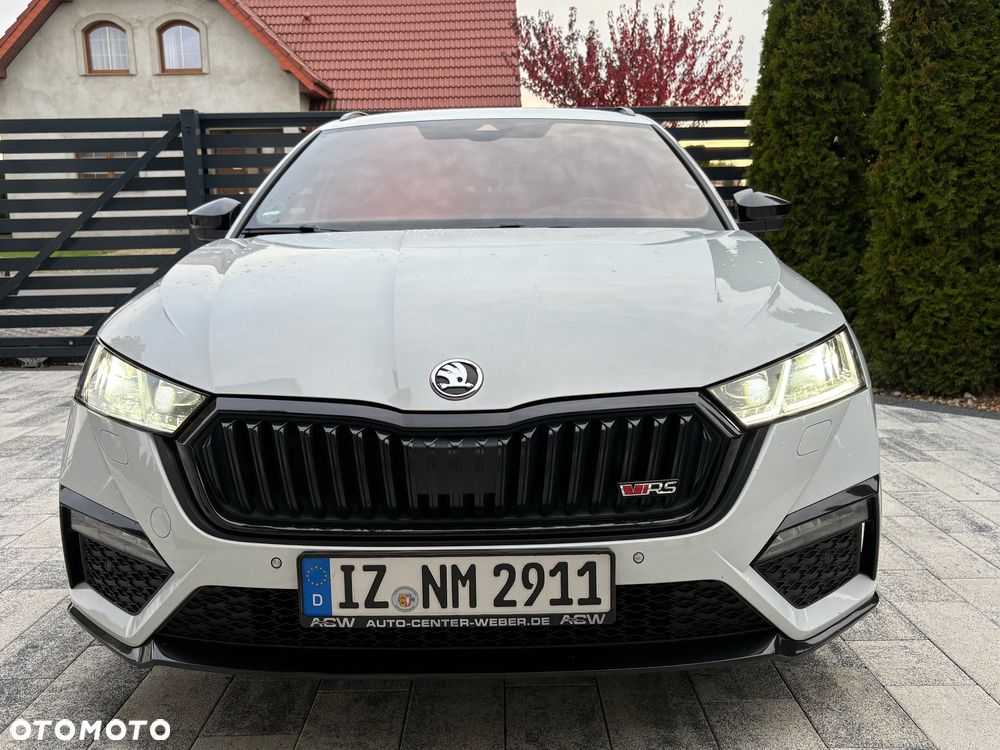 Skoda Octavia 2.0 TDI RS DSG - 9