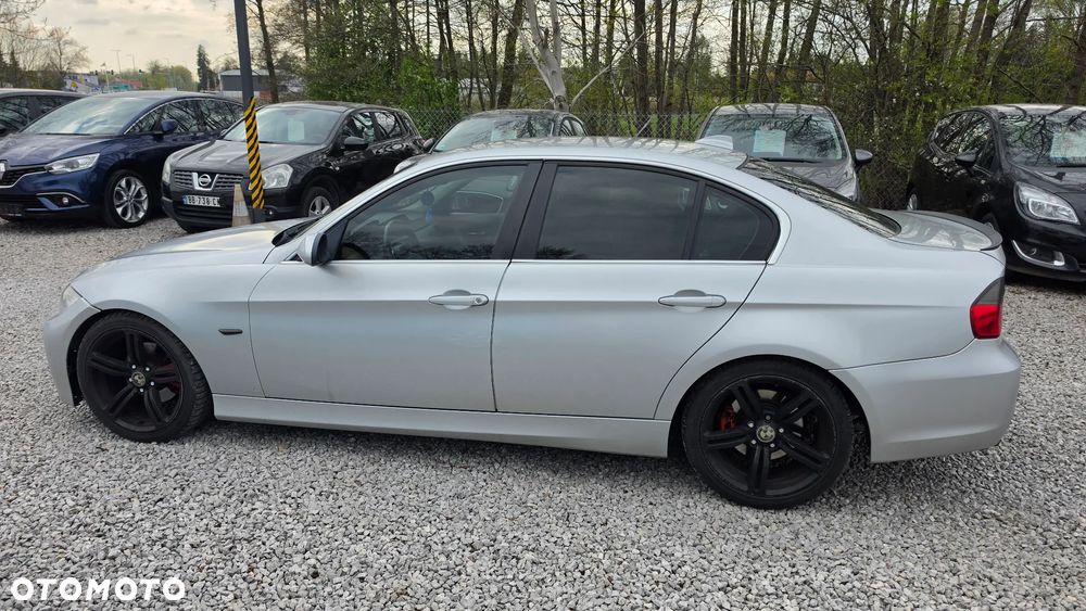 BMW Seria 3 325i - 3