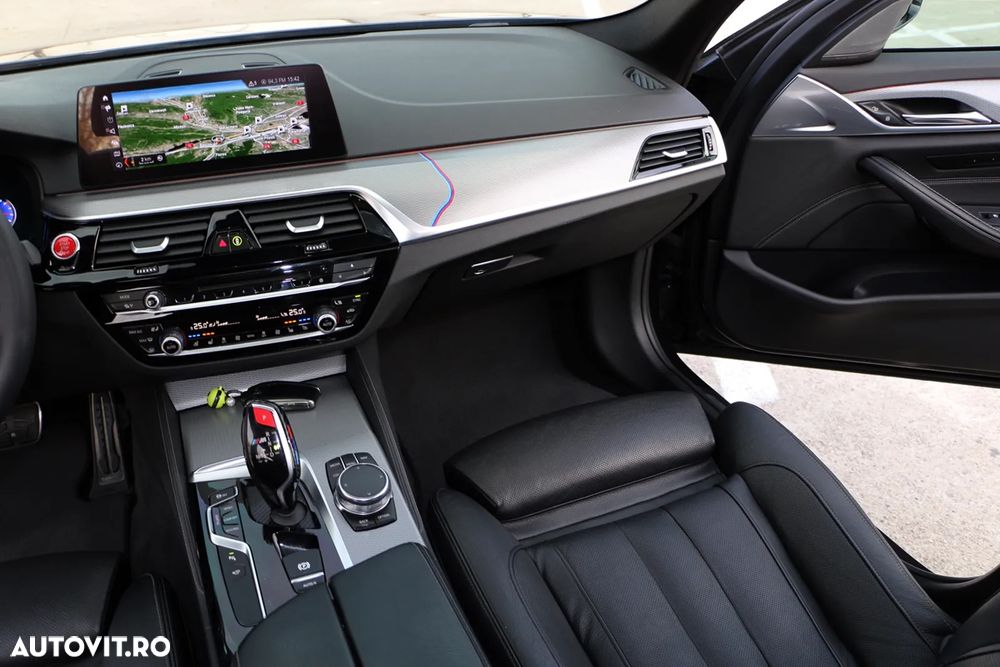 BMW Seria 5 520d Aut. M Sport Edition - 39