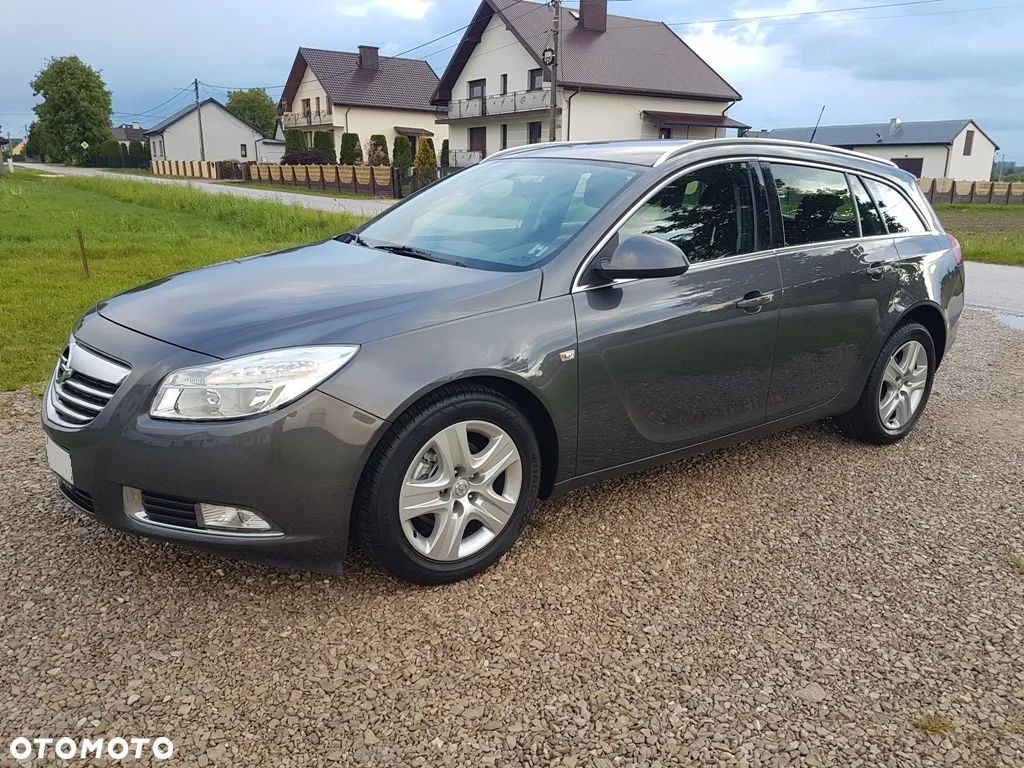 Opel Insignia 1.8 Sports Tourer - 1