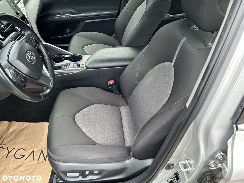 Toyota Camry 2.5 Hybrid Comfort CVT - 16