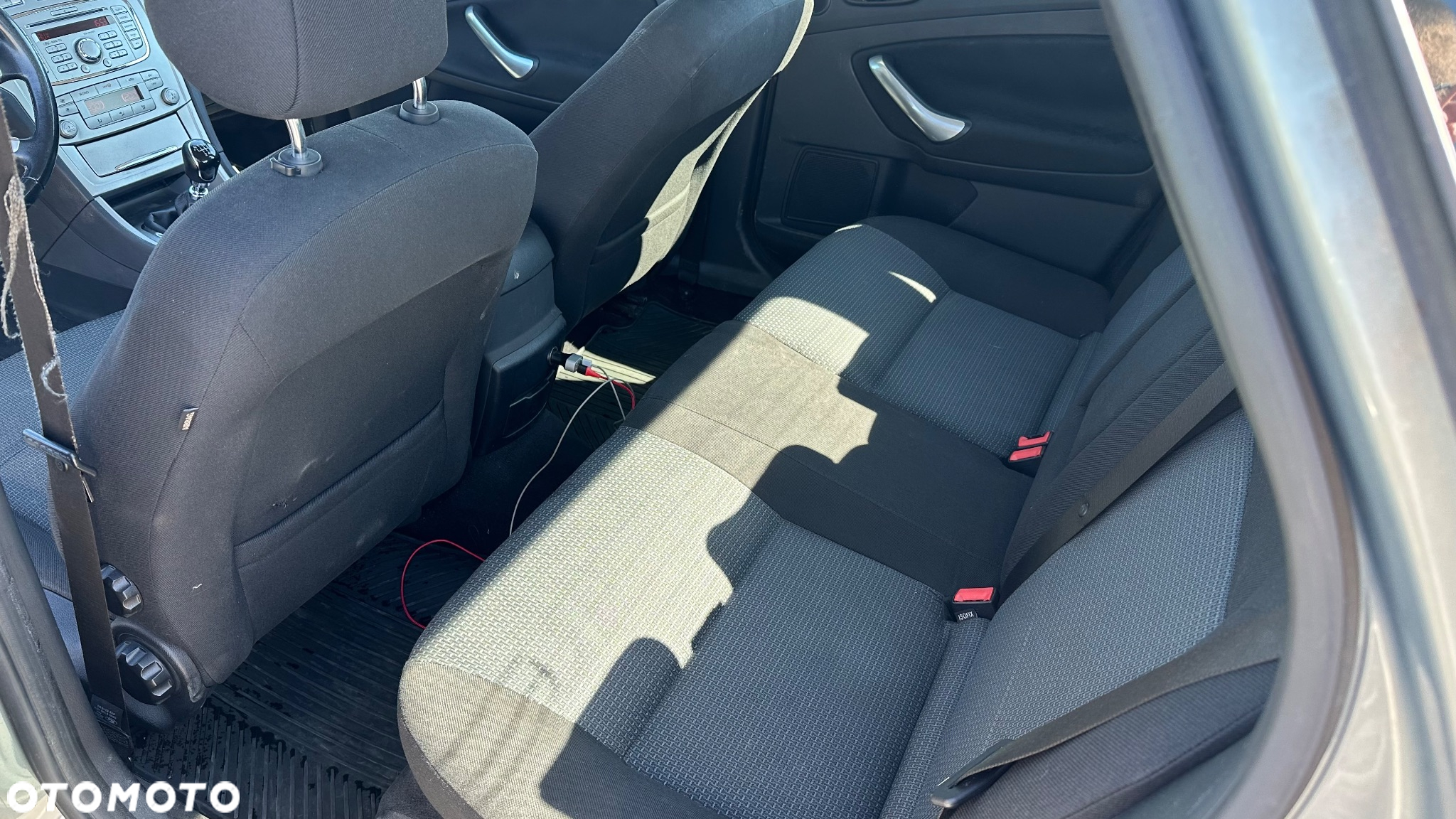 Ford Mondeo 1.8 TDCi Titanium - 9