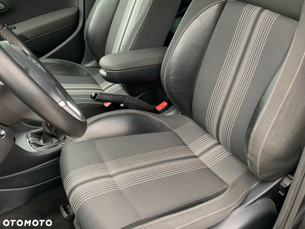 Volkswagen Polo - 7