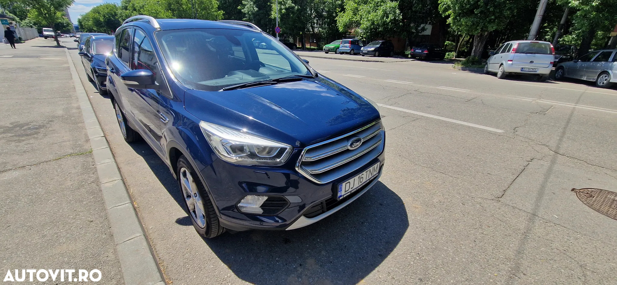 Ford Kuga 1.5 EcoBoost 4WD Aut. Titanium - 2