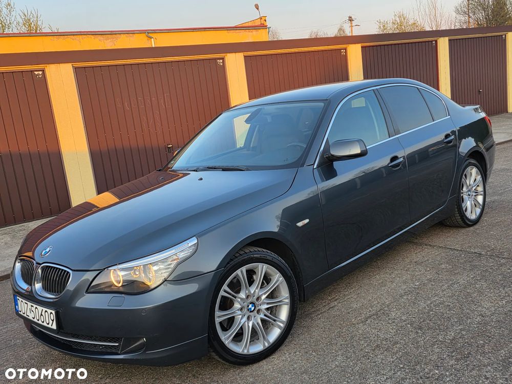 BMW Seria 5 525xi Edition Exclusive - 1