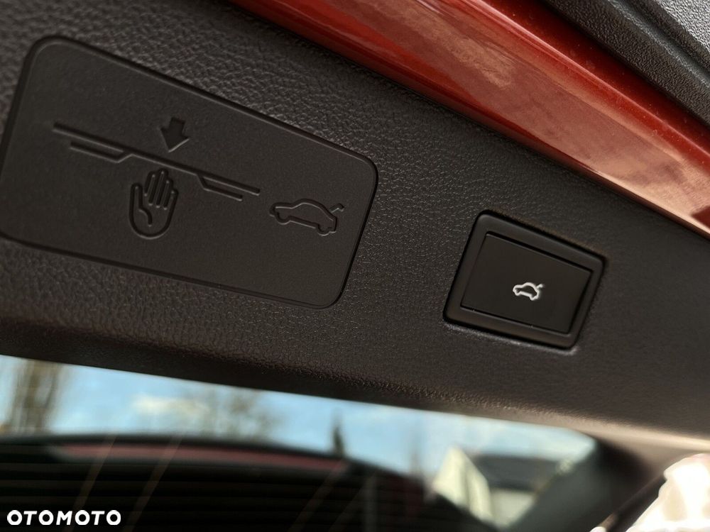 Volkswagen T-Roc 1.5 eTSI Style DSG - 33