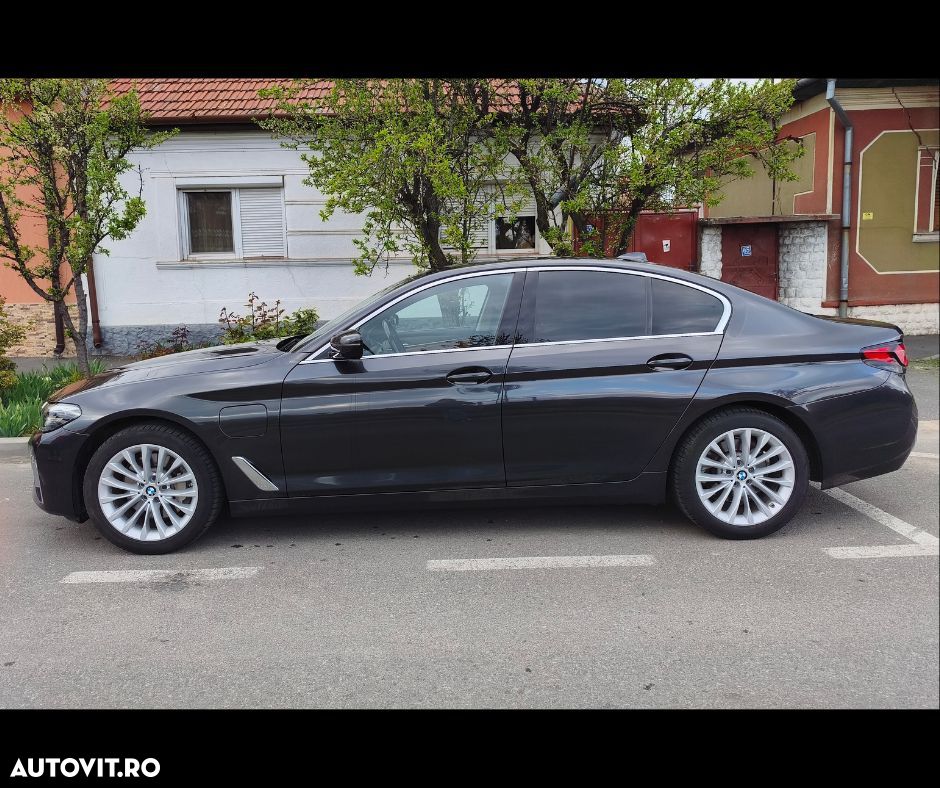BMW Seria 5 520i AT MHEV - 1