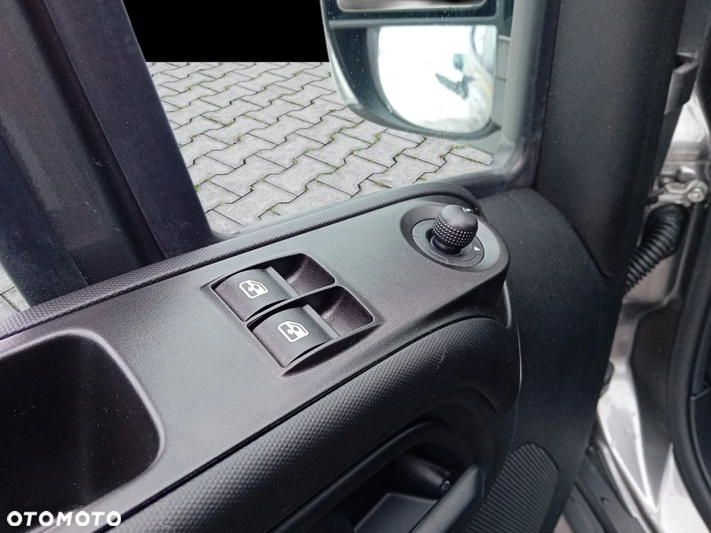 Iveco Daily 35S16A8 V L3H2 DEMO 50-lecie IVECO - 22