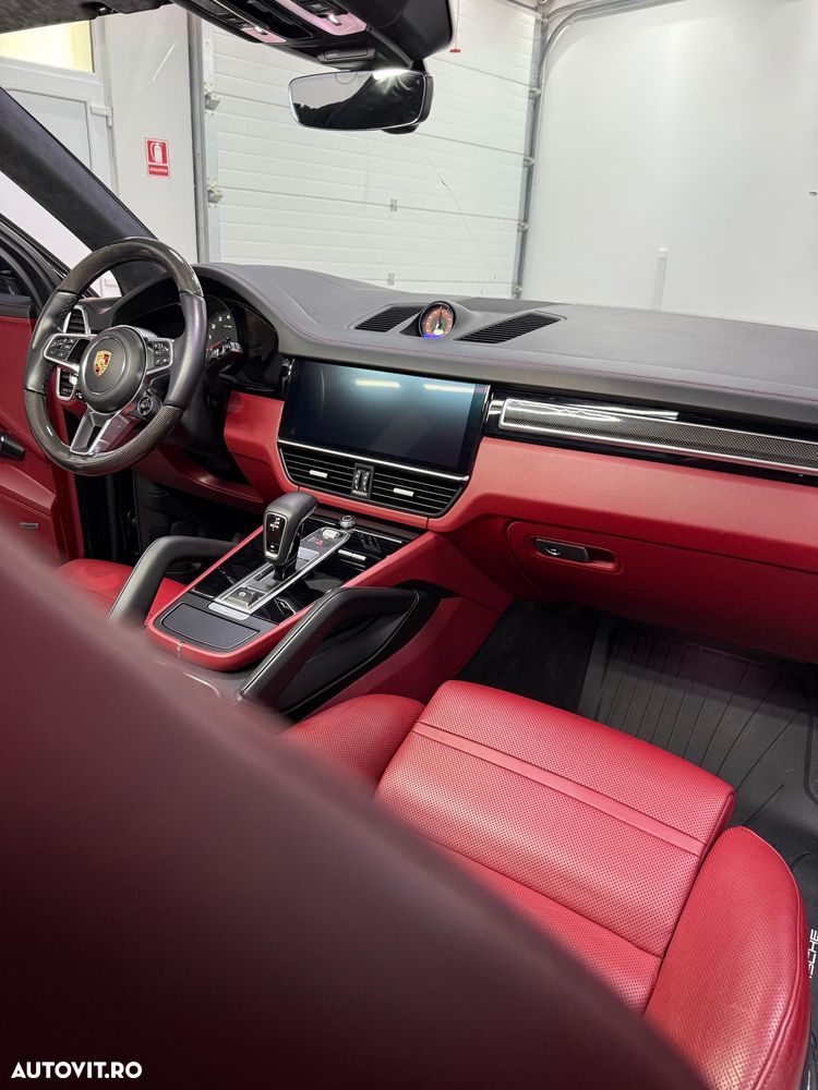 Porsche Cayenne - 16