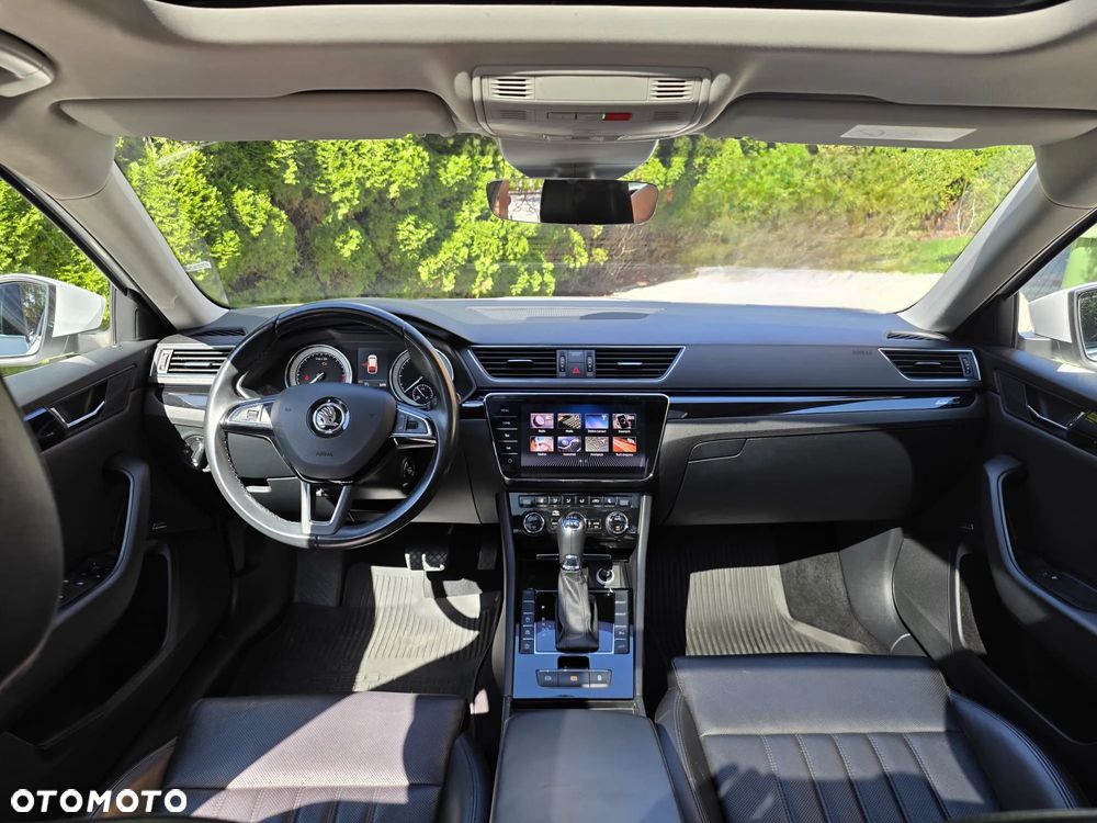 Skoda Superb 2.0 TDI 4x4 L&K DSG - 2