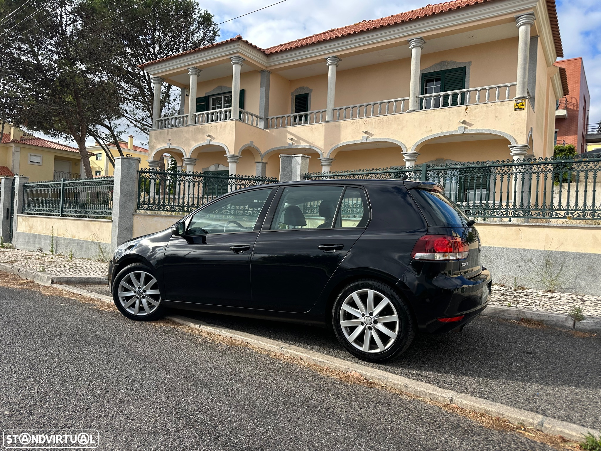 Peugeot 2008 - 12