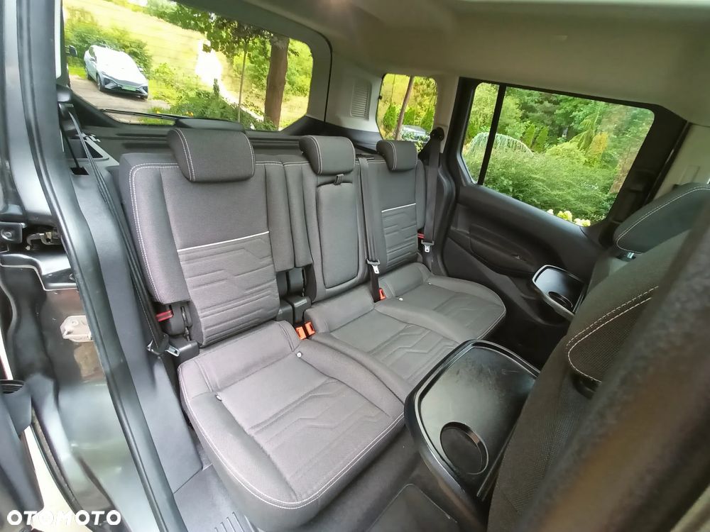 Ford Tourneo Connect - 15