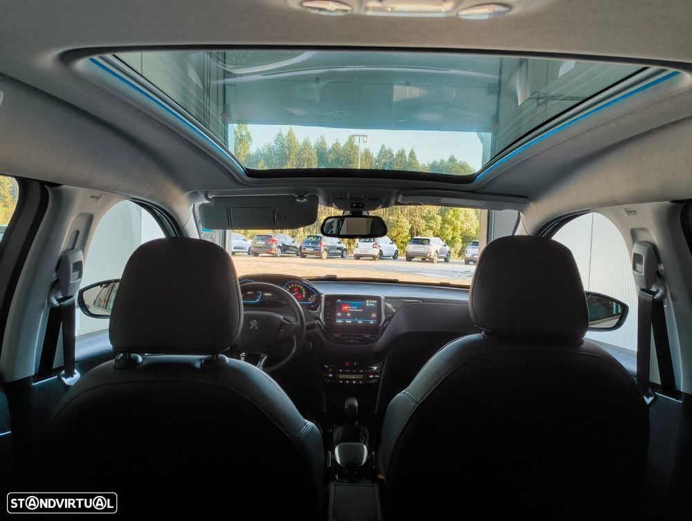 Peugeot 2008 1.2 PureTech Crossway - 21