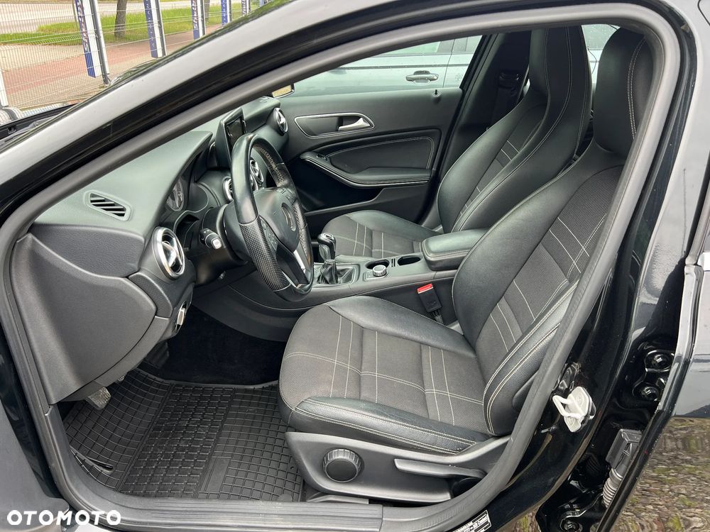 Mercedes-Benz Klasa A 200 (BlueEFFICIENCY) Urban - 14