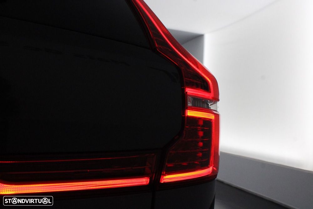 Volvo XC 60 2.0 T8 PHEV Momentum AWD — fotografia 38