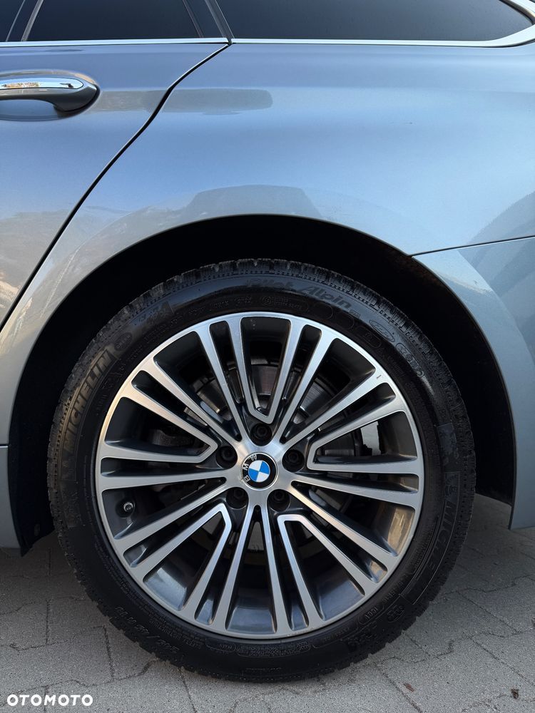 BMW Seria 5 520d xDrive Sport Line - 9