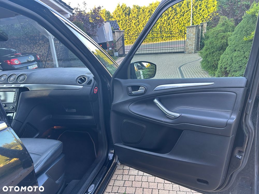 Ford S-Max 2.0 TDCi DPF Titanium - 11