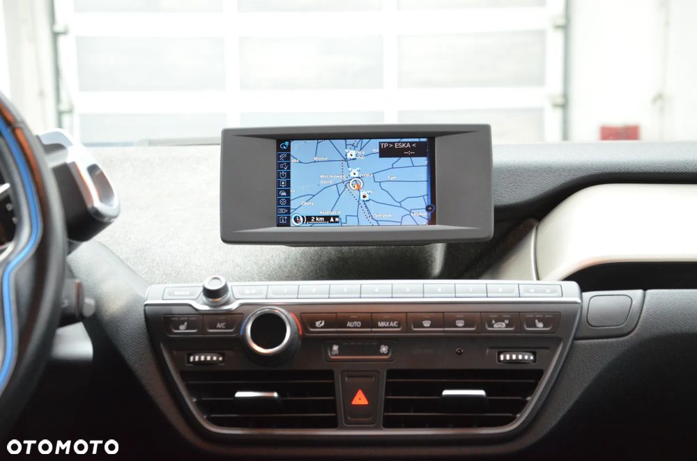 BMW i3 (60 Ah) - 17