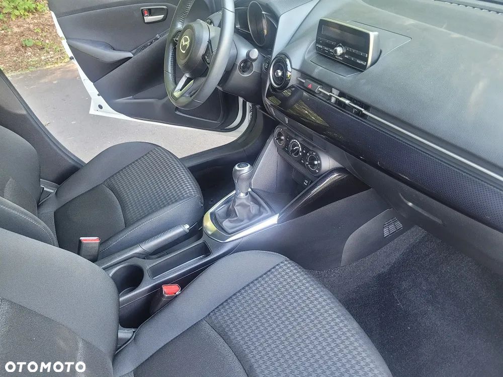 Mazda 2 1.5 Skygo - 11