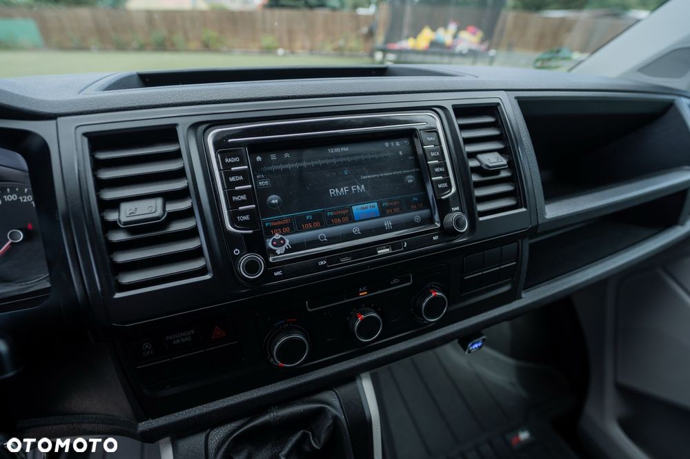 Volkswagen Transporter - 22