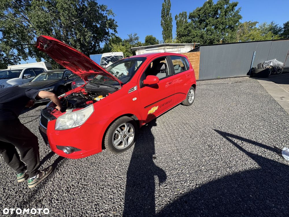 Chevrolet Aveo - 4