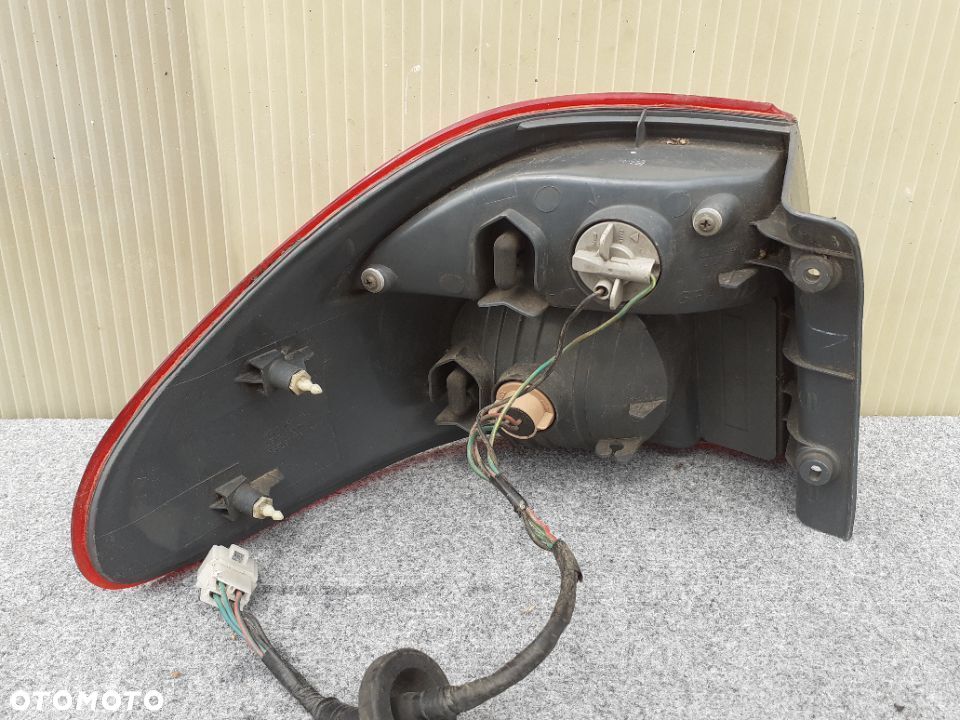 MAZDA 626 LAMPA TYŁ TYLNA PRAWA ORYGINAŁ! - 4