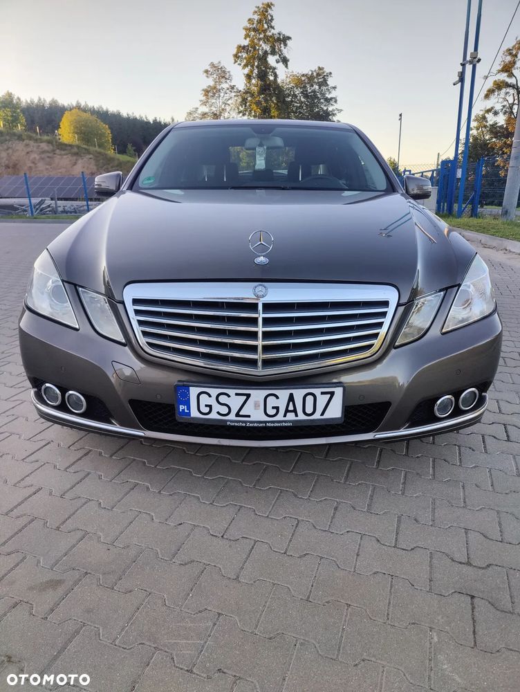 Mercedes-Benz Klasa E 250 CDI DPF BlueEFFICIENCY Automatik Elegance - 8