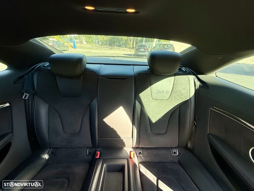 Audi RS5 4.2 FSi quattro - 15