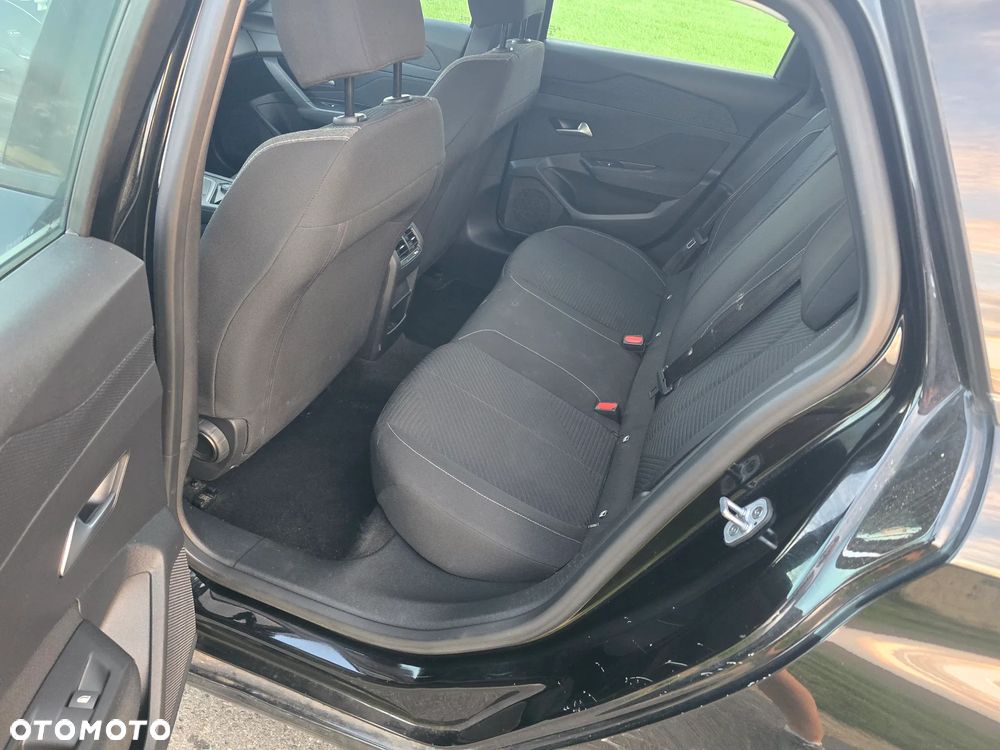 Peugeot 308 1.2 PureTech Allure S&S - 12