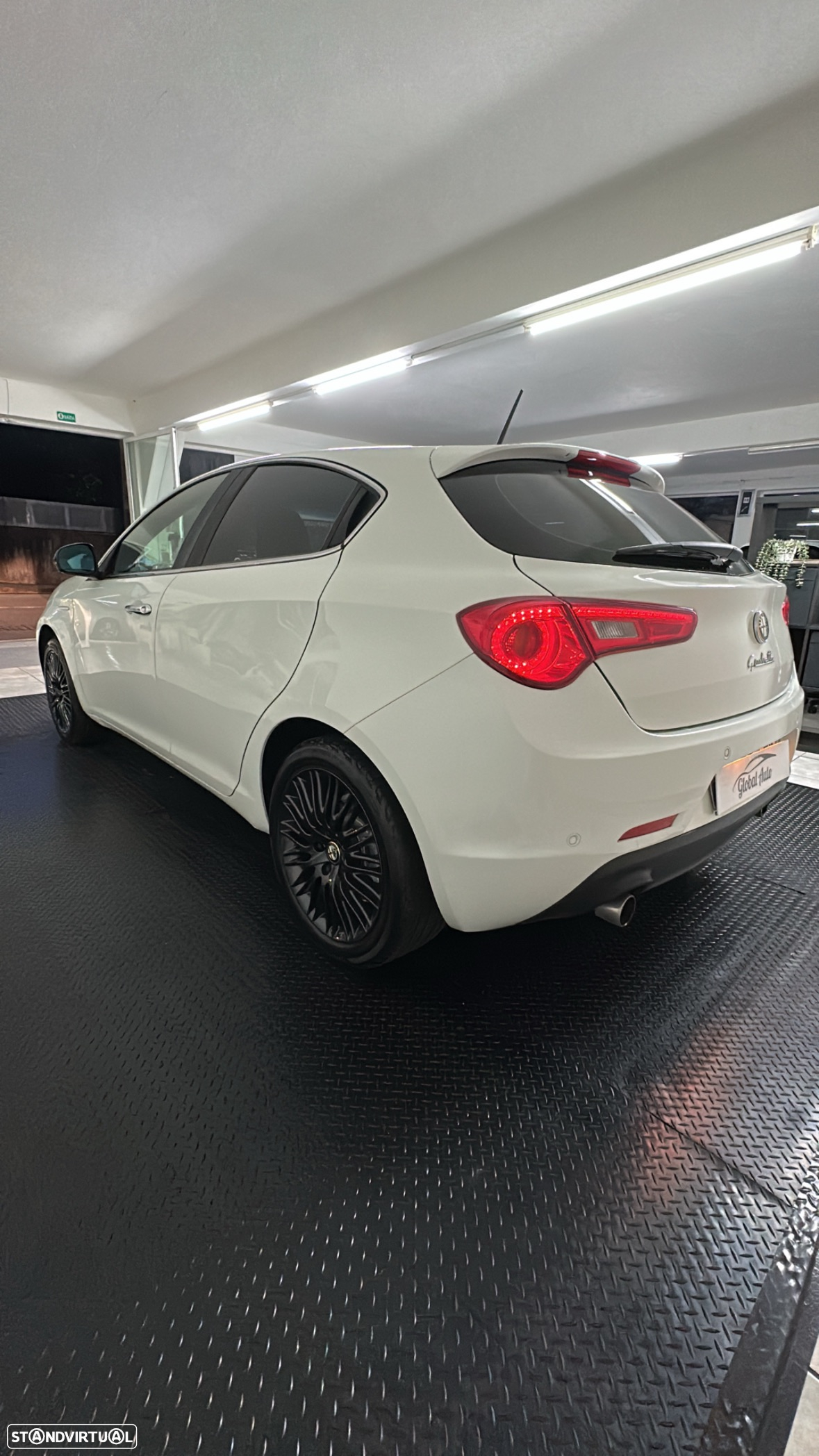Alfa Romeo Giulietta 2.0 JTDm Progression - 24
