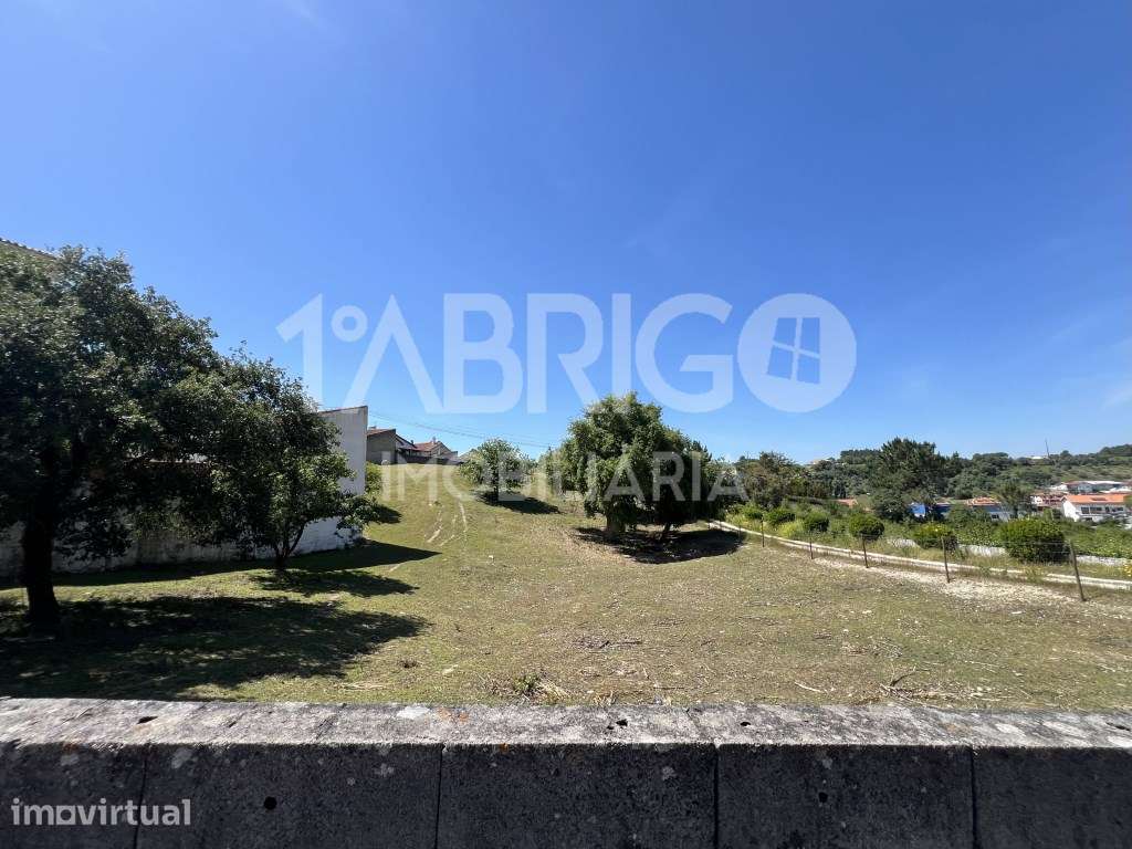 Terreno com 3.400 m² - Grande Potencial de Construção - Grande imagem: 2/9