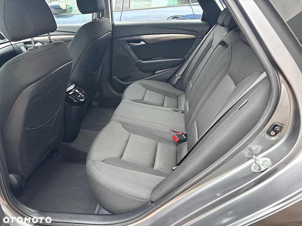 Hyundai i40 1.7 CRDi Premium - 27