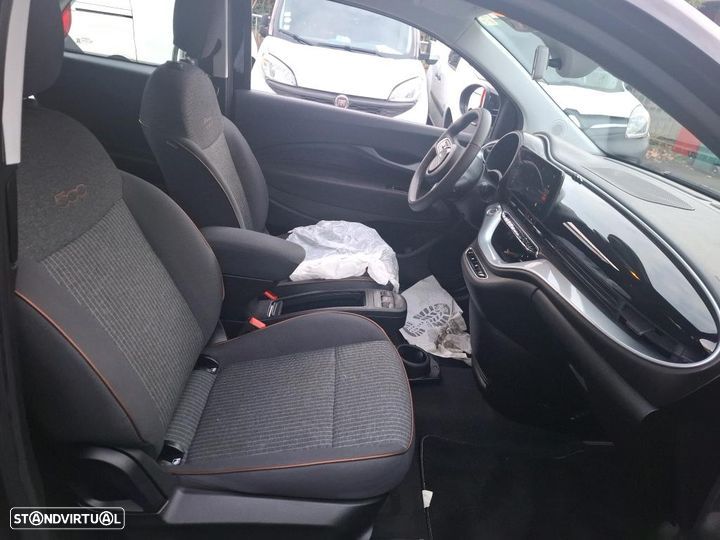 Fiat 500e 3 + 1 42 kWh - 6
