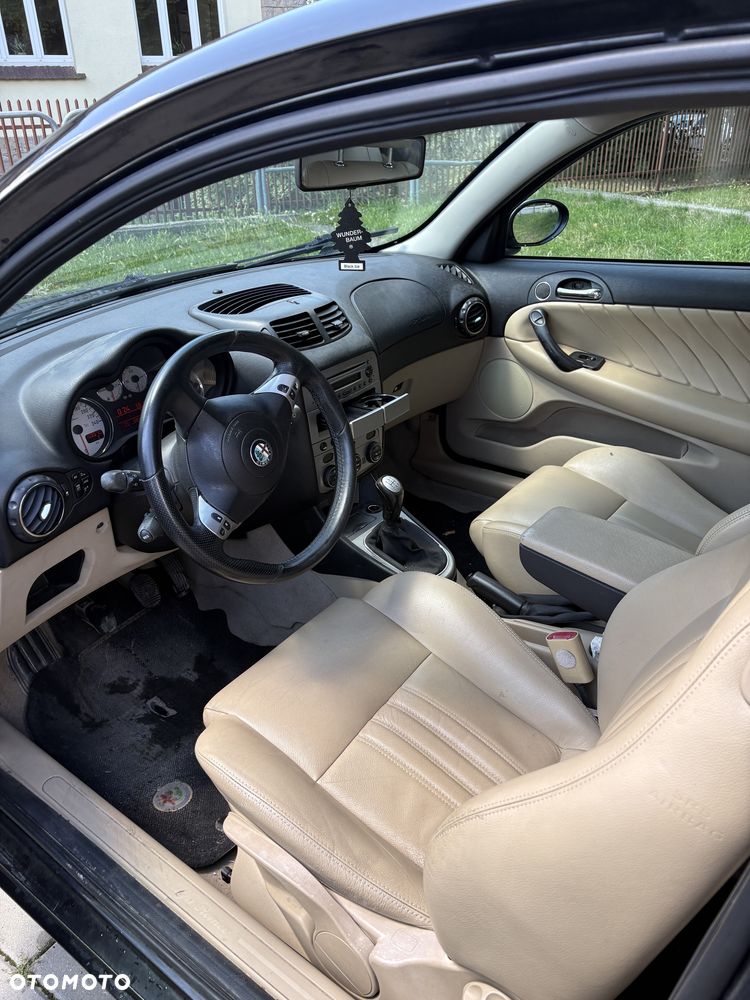 Alfa Romeo 147 - 6