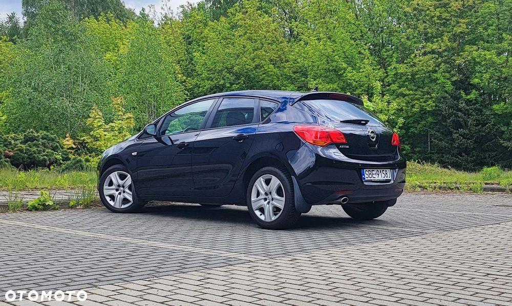 Opel Astra 1.4 Turbo Selection - 19