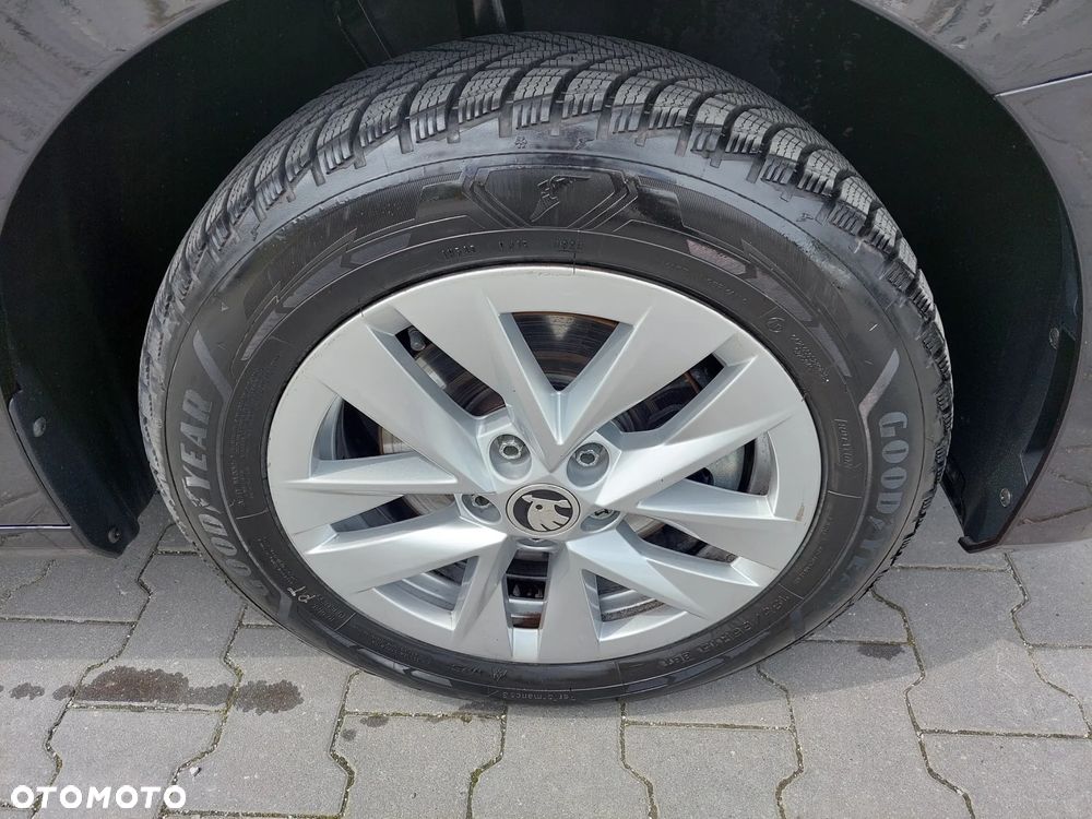 Skoda Fabia 1.0 TSI Selection - 33
