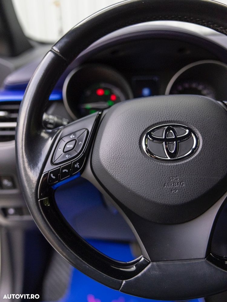 Toyota C-HR 1.8 HSD 4x2 CVT C-ult - 19