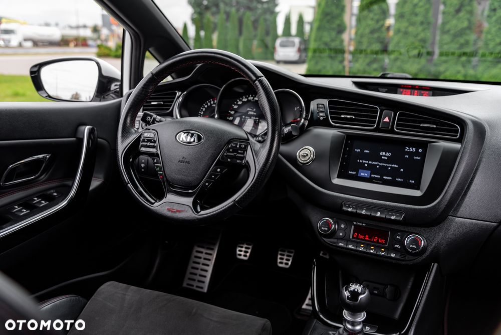 Kia Ceed 1.6 T-GDI GT L - 26