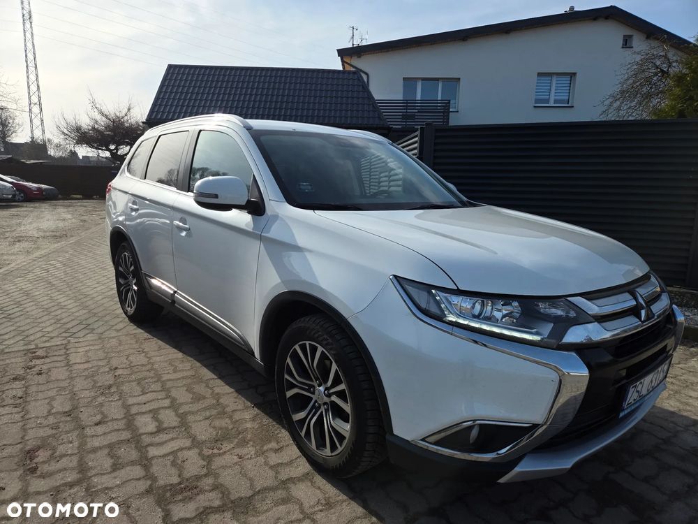 Mitsubishi Outlander 2.0 2WD CVT Diamant - 2