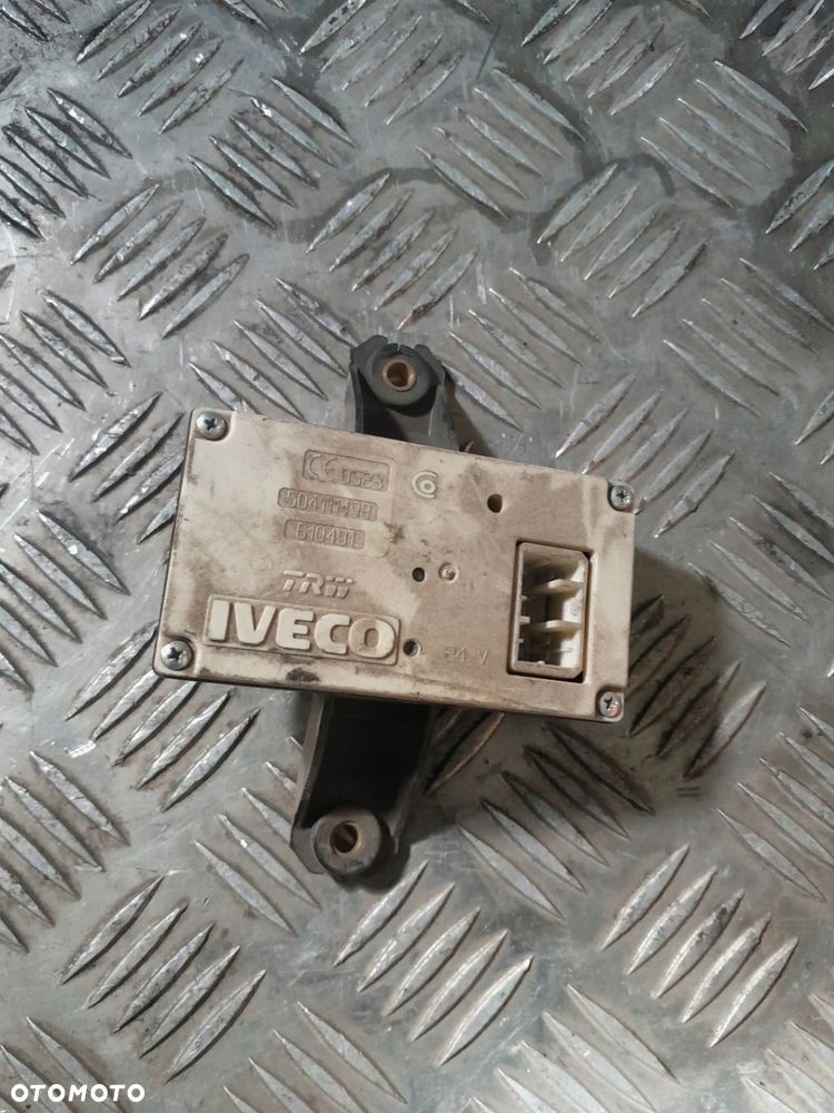 MODUŁ STEROWNIK CENTRALNEGO ZAMKA ZAMEK IVECO STRALIS 504111498 - 1