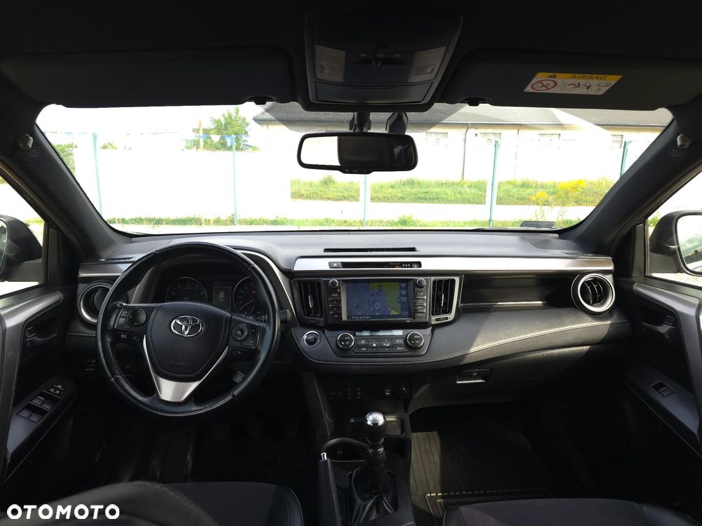 Toyota RAV4 2.0 Premium - 32